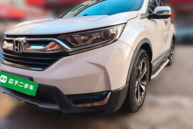 Honda CR-V 2017 240TURBO CVT Front-Wheel Drive Fashion Edition مستعملة