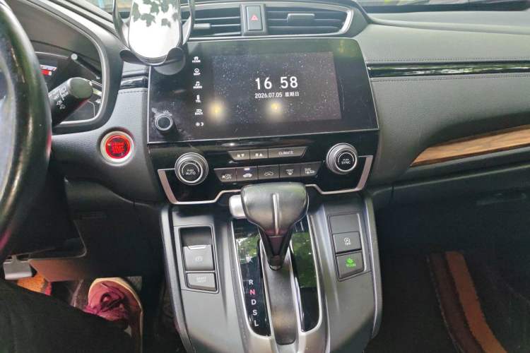 Used Honda CR-V 2017 240TURBO CVT Front-Wheel Drive Fashion Edition Audio And AC Panel