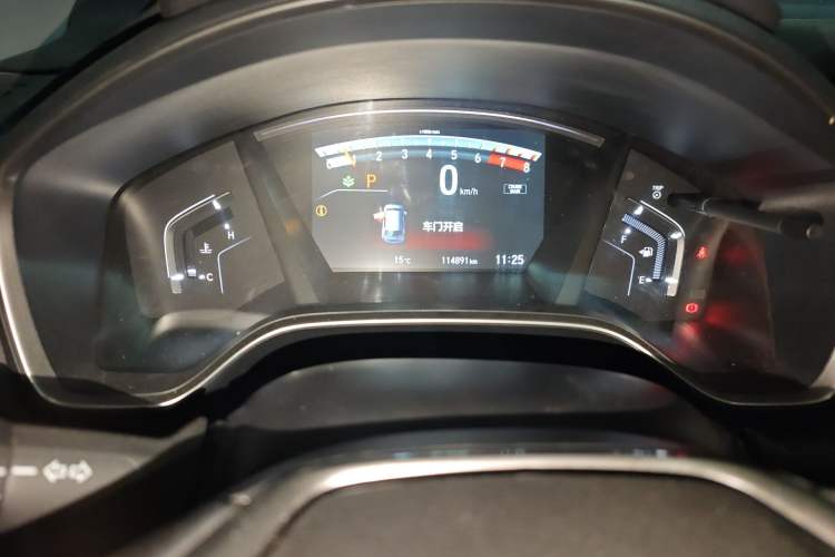 Used Honda CR-V 2017 240TURBO CVT Four-Wheel Drive Prestige Edition Odometer Close Up