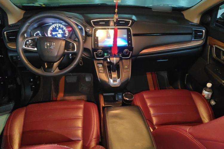 Used Honda CR-V 2018 240TURBO CVT 2WD Comfort Version Center Console