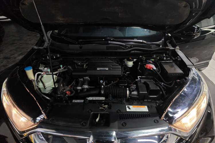 Used Honda CR-V 2018 240TURBO CVT 2WD Comfort Version Engine Bay