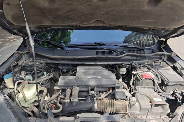 Used Honda CR-V 2018 240TURBO CVT 2WD Comfort Version Engine Bay