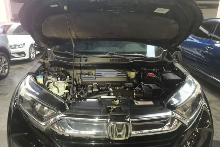 Used Honda CR-V 2018 240TURBO CVT 2WD Comfort Version Engine Bay