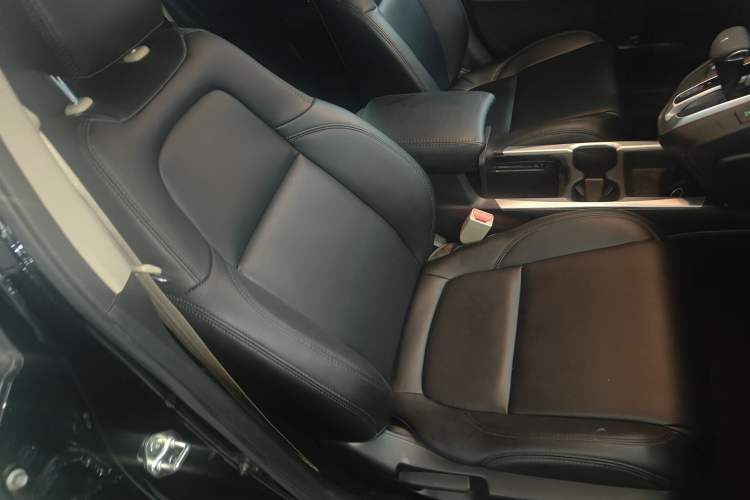 Used Honda CR-V 2018 240TURBO CVT 2WD Comfort Version Right Front Seat