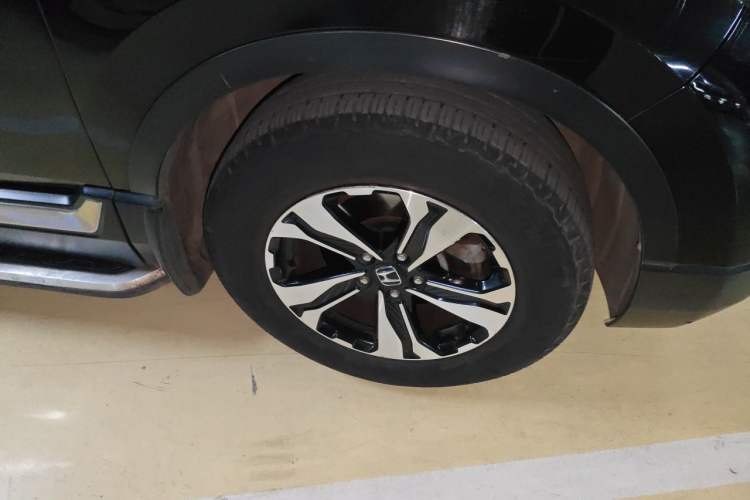 Used Honda CR-V 2018 240TURBO CVT 2WD Comfort Version Right Front Wheel Hub