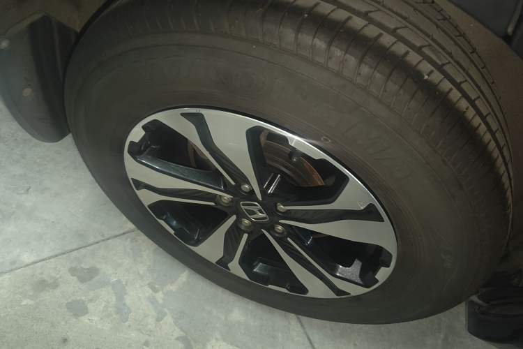 Used Honda CR-V 2018 240TURBO CVT 2WD Comfort Version Right Rear Wheel Hub