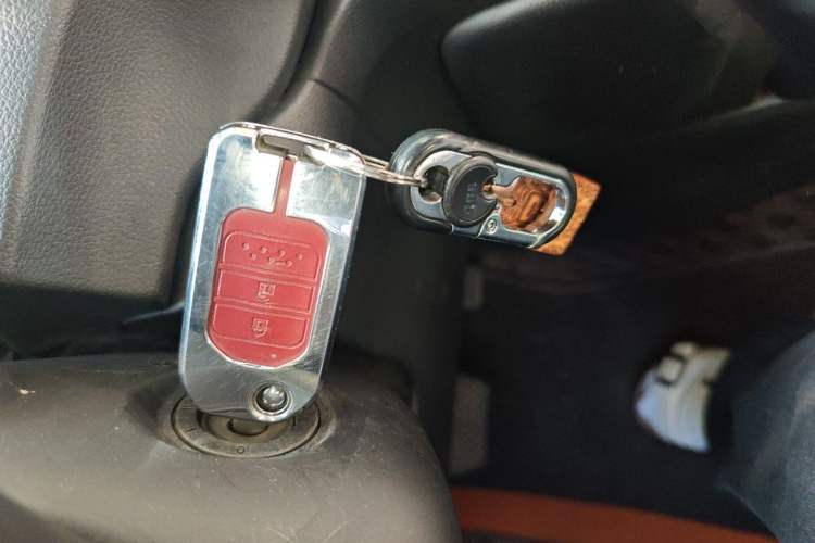 Used Honda CR-V 2018 240TURBO CVT 2WD Comfort Version Vehicle Key