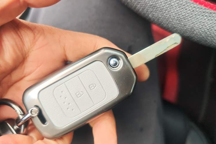 Used Honda CR-V 2018 240TURBO CVT 2WD Comfort Version Vehicle Key