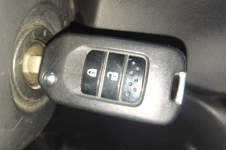 Used Honda CR-V 2018 240TURBO CVT 2WD Comfort Version Vehicle Key