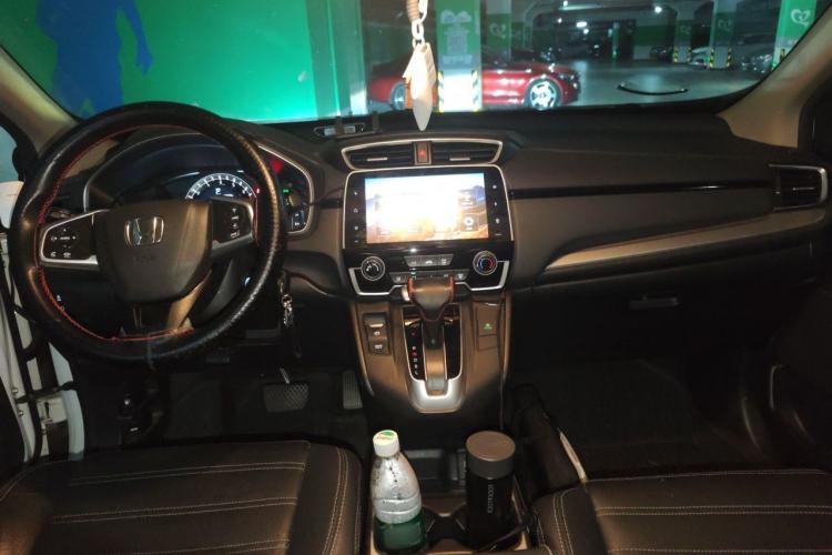 Used Honda CR-V 2018 240TURBO CVT 2WD Comfort Version Center Console