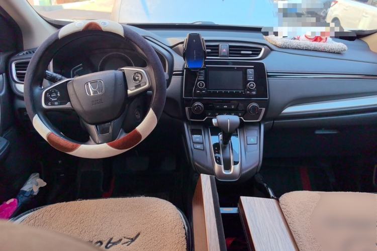 Used Honda CR-V 2018 240TURBO CVT 2WD Comfort Version Center Console