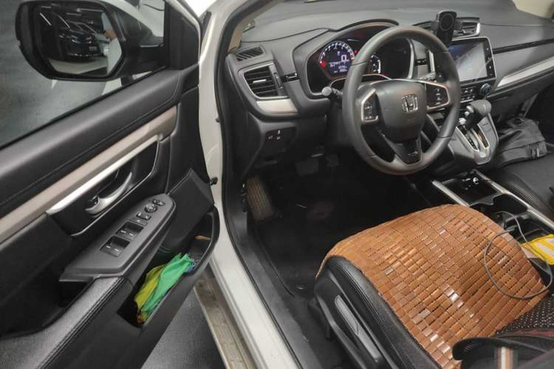 Used Honda CR-V 2018 240TURBO CVT 2WD Comfort Version Driver Seat