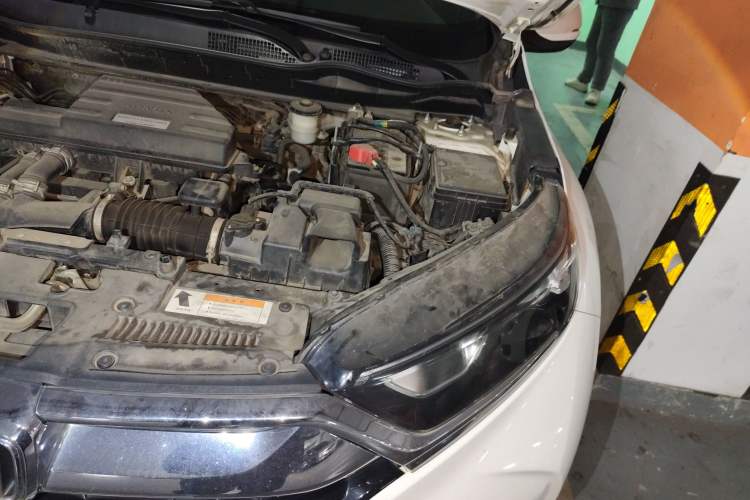 Used Honda CR-V 2018 240TURBO CVT 2WD Comfort Version Engine Bay Left