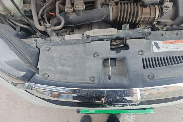 Used Honda CR-V 2018 240TURBO CVT 2WD Comfort Version Engine Bay