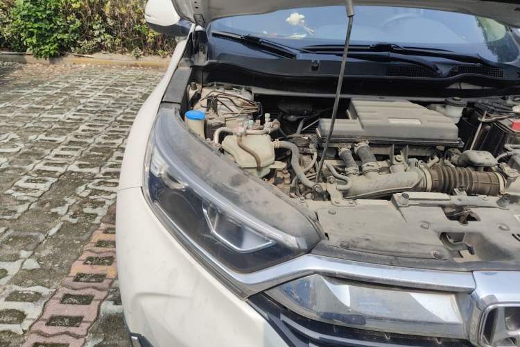 Used Honda CR-V 2018 240TURBO Manual Two-Wheel Drive Classic Edition Engine Bay Right