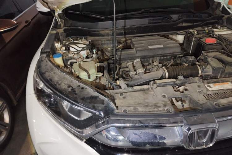 Used Honda CR-V 2018 240TURBO CVT 2WD Comfort Version Engine Bay Right