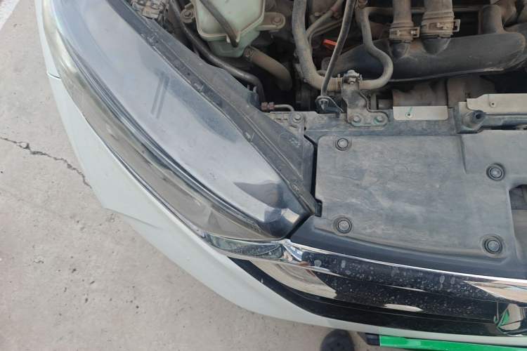 Used Honda CR-V 2018 240TURBO CVT 2WD Comfort Version Engine Bay Right