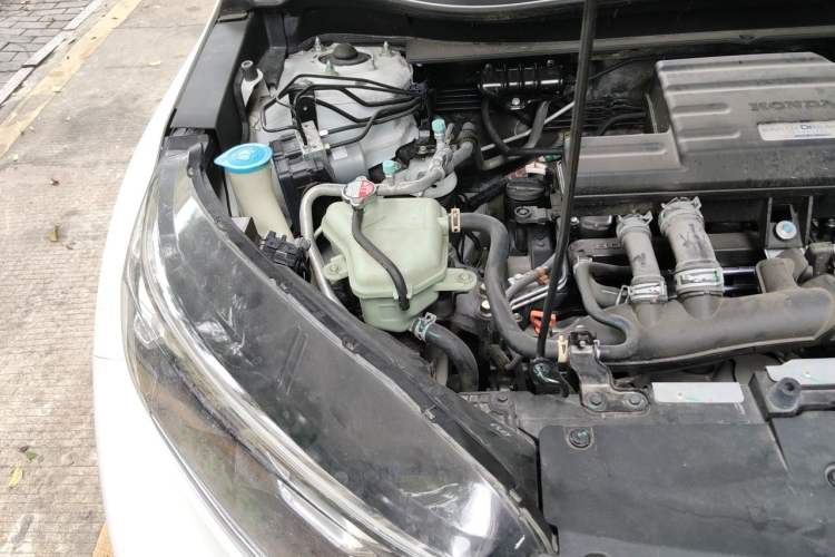 Used Honda CR-V 2018 240TURBO CVT 2WD Comfort Version Engine Bay Right