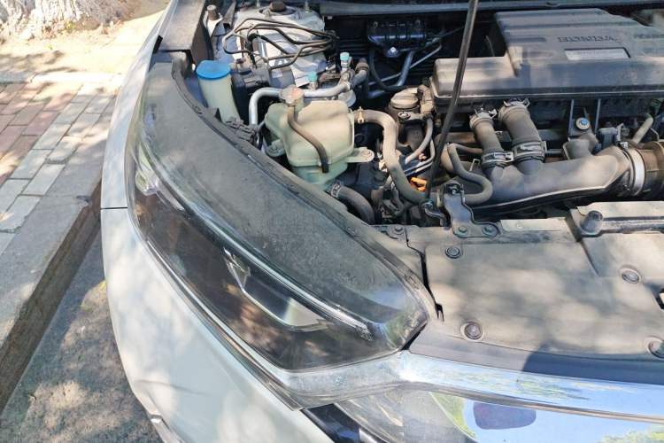 Used Honda CR-V 2018 240TURBO CVT 2WD Comfort Version Engine Bay Right
