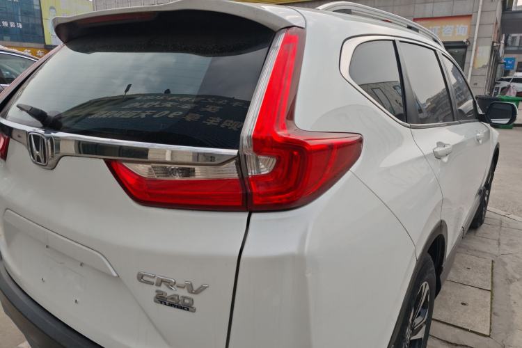 Used Honda CR-V 2018 240TURBO CVT 2WD Comfort Version Exterior 3