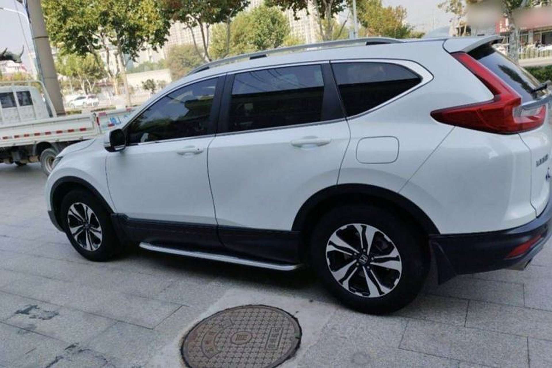 Used Honda CR-V 2018 240TURBO CVT 2WD Comfort Version Exterior 3
