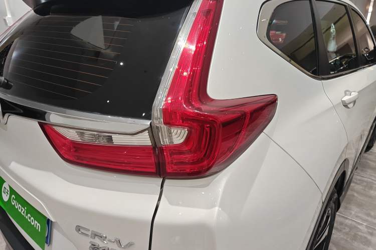 Used Honda CR-V 2018 240TURBO CVT 2WD Comfort Version Exterior 6