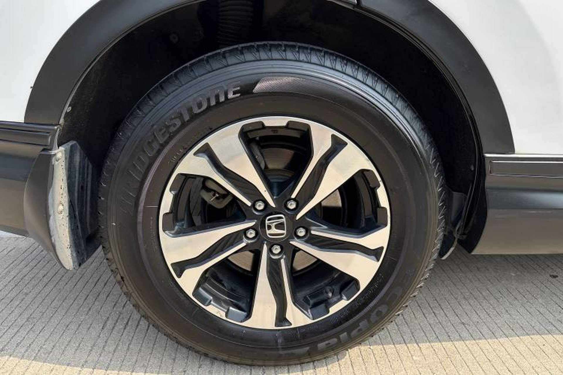Used Honda CR-V 2018 240TURBO CVT 2WD Comfort Version Exterior 8