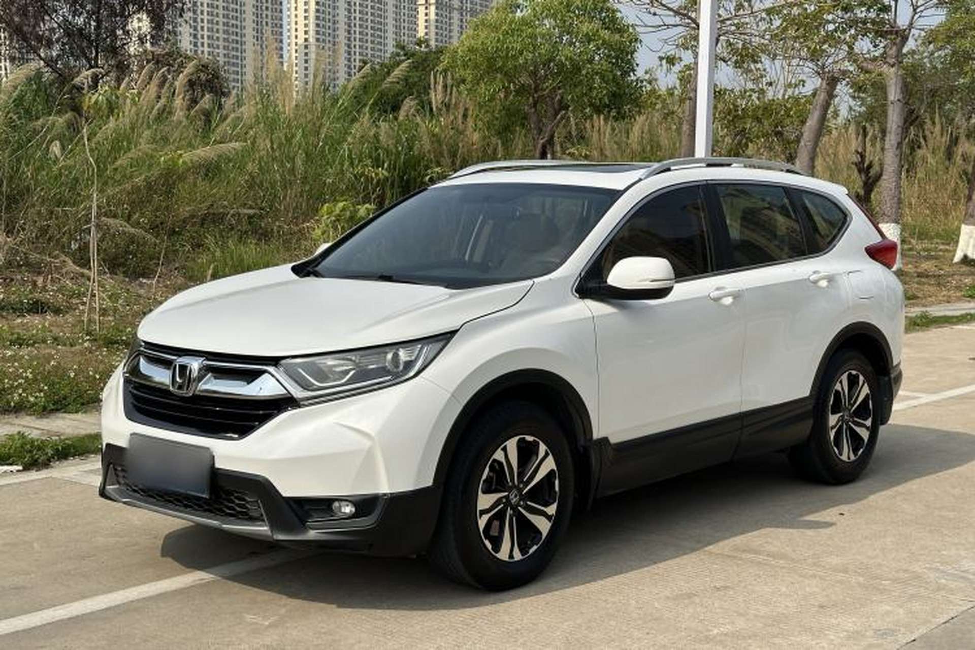 Used Honda CR-V 2018 240TURBO CVT 2WD Comfort Version Front Left 45 Deg