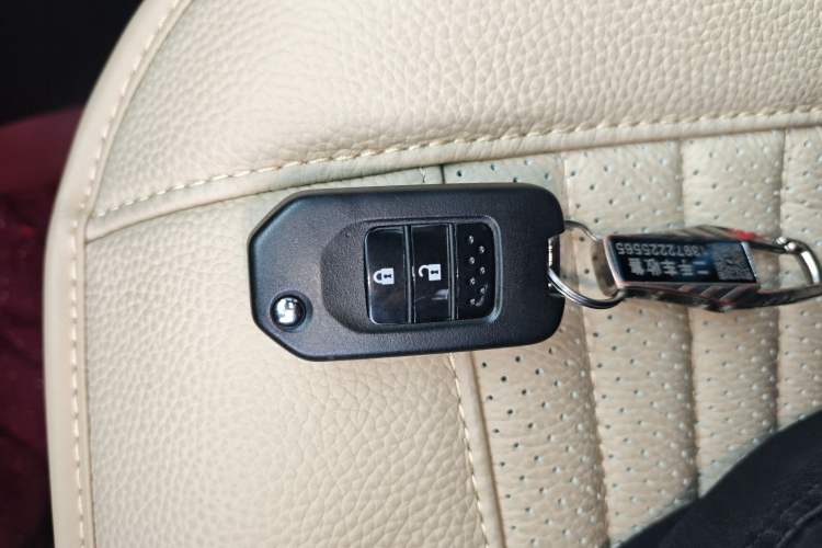 Used Honda CR-V 2018 240TURBO CVT 2WD Comfort Version Interior 1