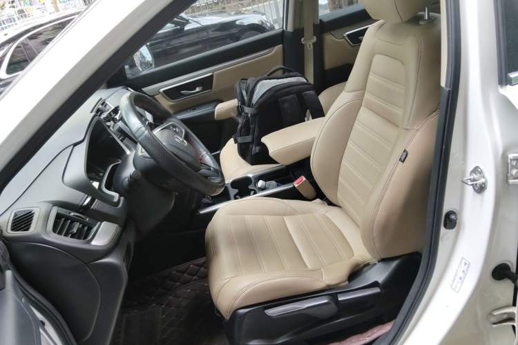 Used Honda CR-V 2018 240TURBO CVT 2WD Comfort Version Left Front Seat