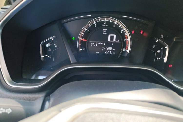 Used Honda CR-V 2018 240TURBO CVT 2WD Comfort Version Odometer Close Up