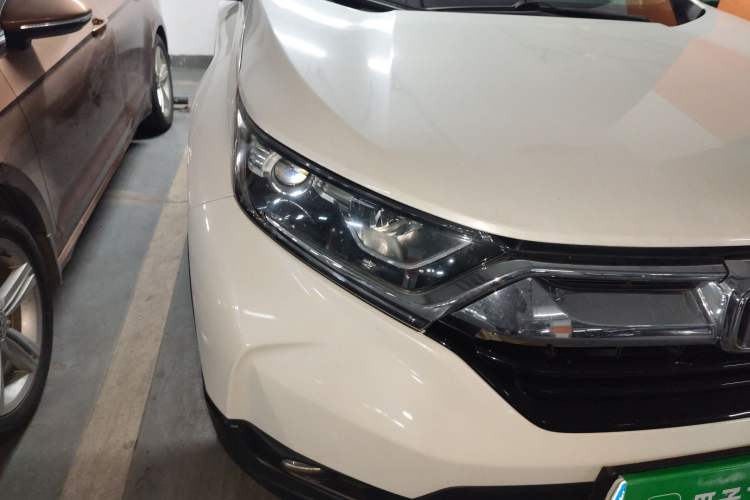 Used Honda CR-V 2018 240TURBO CVT 2WD Comfort Version Right Front Headlight