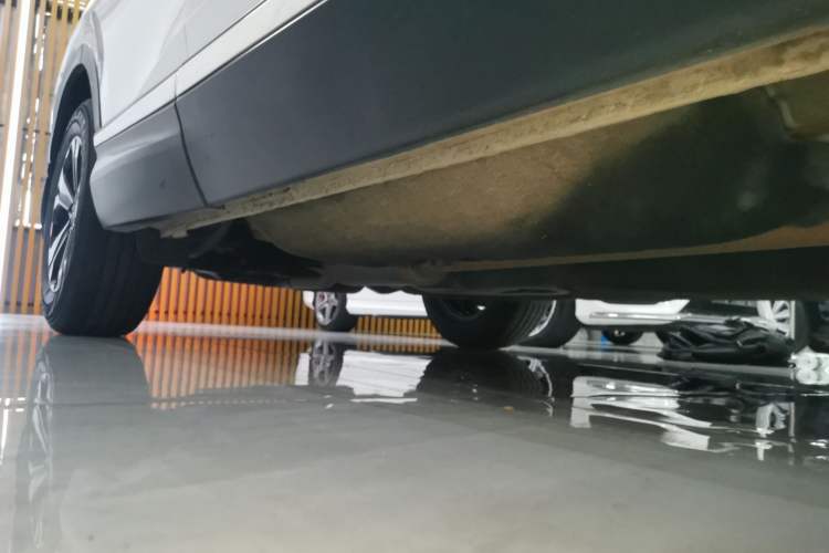 Used Honda CR-V 2018 240TURBO CVT 2WD Comfort Version Right Side Sill
