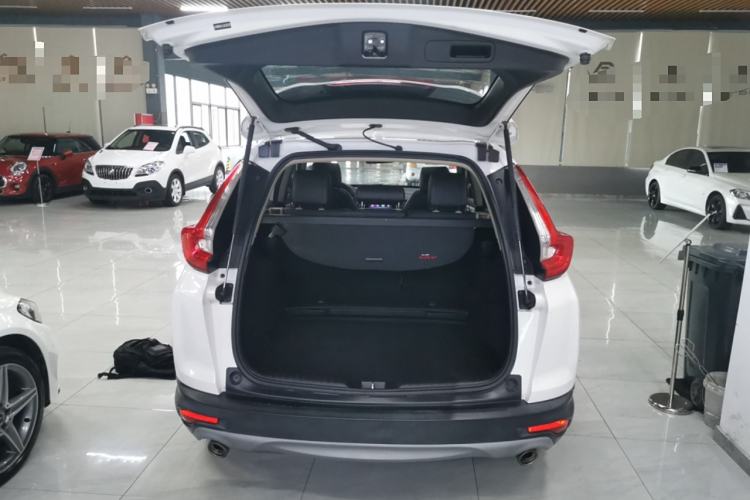 Used Honda CR-V 2018 240TURBO CVT 2WD Comfort Version Trunk