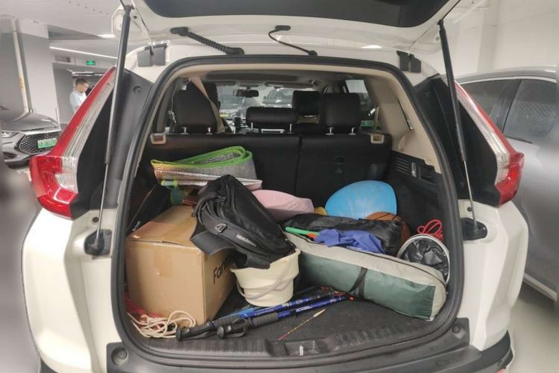 Used Honda CR-V 2018 240TURBO CVT 2WD Comfort Version Trunk