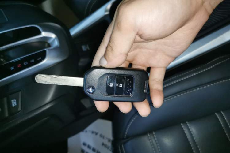 Used Honda CR-V 2018 240TURBO CVT 2WD Comfort Version Vehicle Key