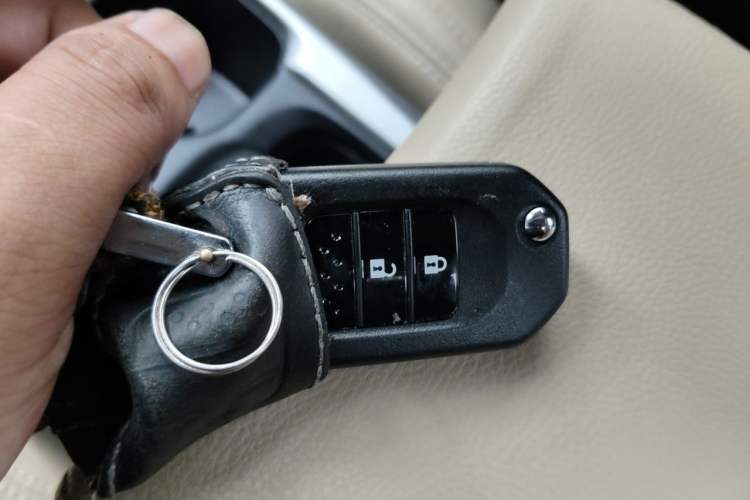 Used Honda CR-V 2018 240TURBO CVT 2WD Comfort Version Vehicle Key