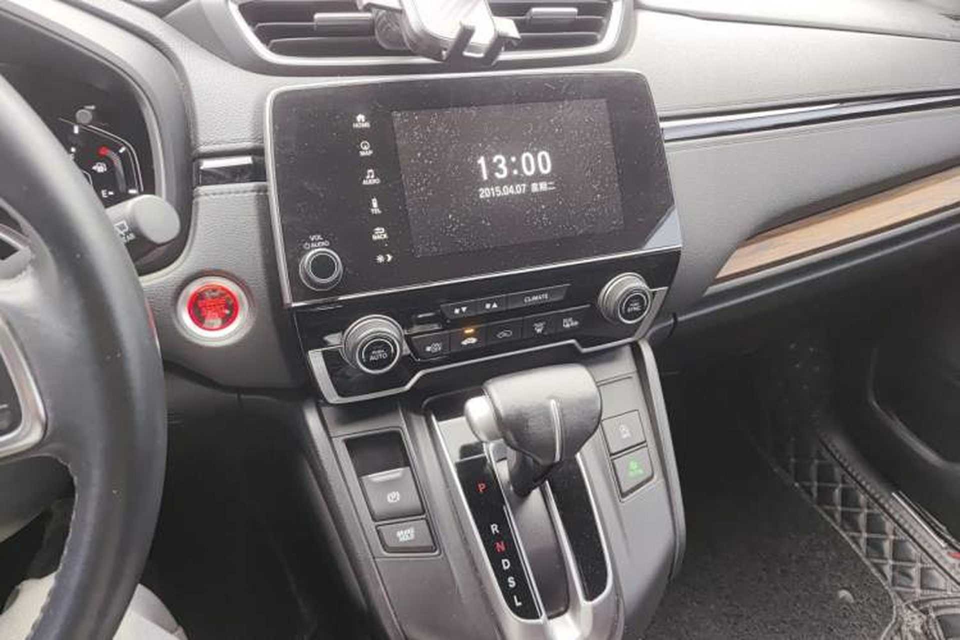 Used Honda CR-V 2019 240TURBO CVT 2WD Fashion Edition China V Audio And AC Panel