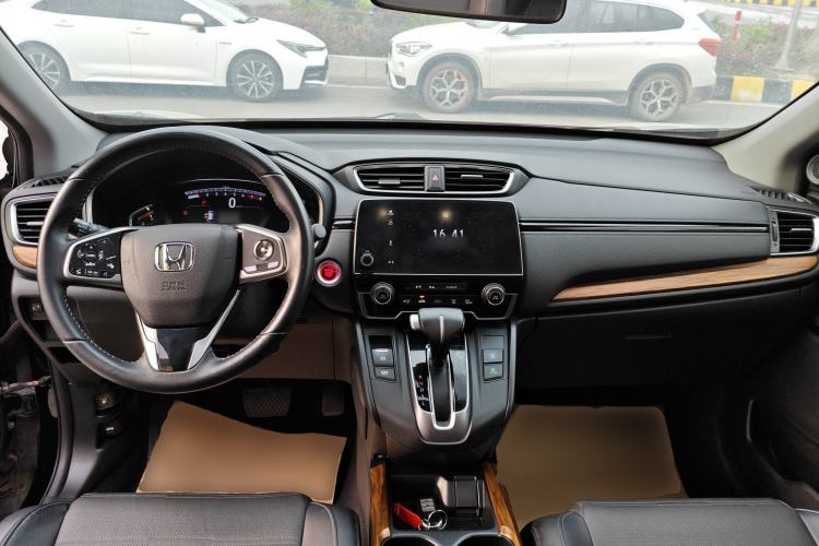 Used Honda CR-V 2019 240TURBO CVT 2WD Fashion Edition China VI Center Console