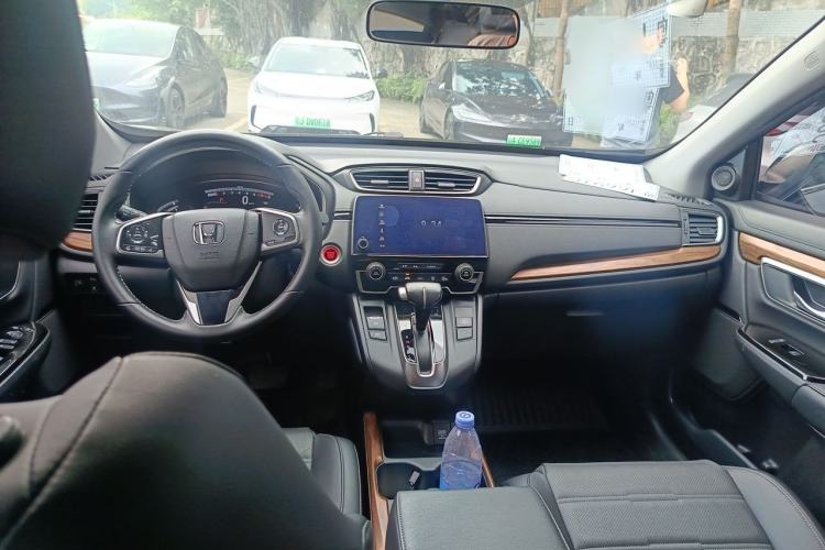 Used Honda CR-V 2019 Brilliant Edition Plus 240TURBO CVT Two-Wheel Drive Fashion Version China VI Emission Standard Center Console