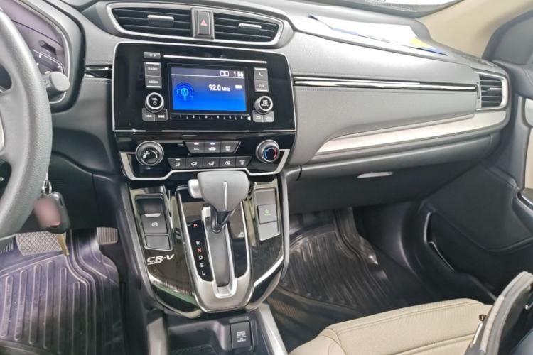 Used Honda CR-V 2019 240TURBO CVT 2WD Comfort Version China VI Emission Standard Center Console