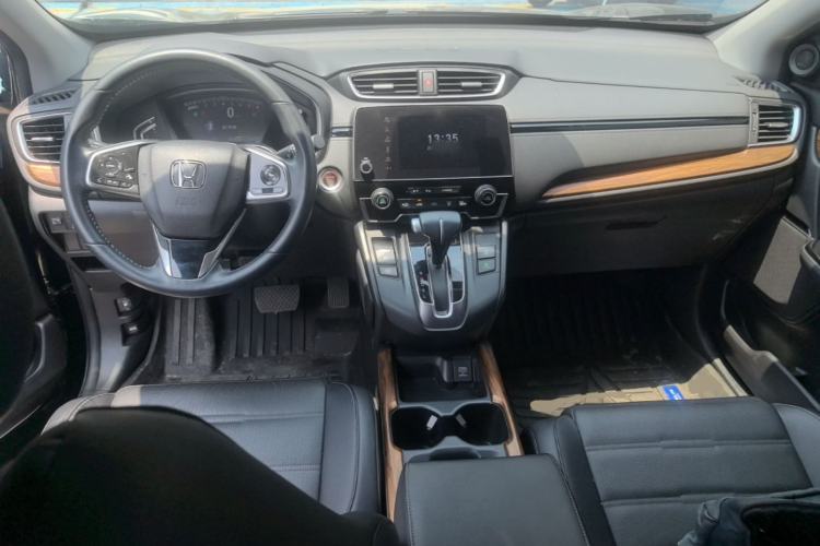 Used Honda CR-V 2019 Brilliant Edition Plus 240TURBO CVT Two-Wheel Drive Fashion Version China VI Emission Standard Center Console