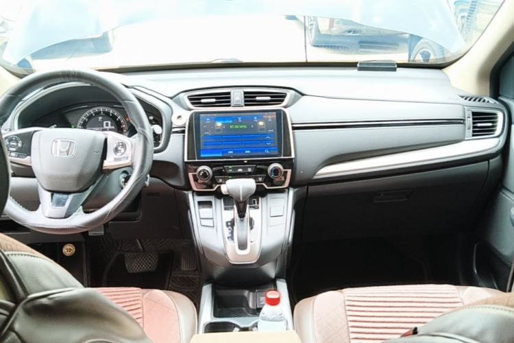Used Honda CR-V 2019 Brilliant Edition 240TURBO CVT 2WD Comfort Version China VI Emission Standard Center Console