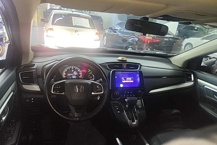 Used Honda CR-V 2019 240TURBO CVT 2WD Comfort Version China V Center Console