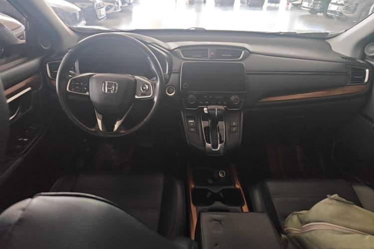 Used Honda CR-V 2019 Brilliant Edition Plus 240TURBO CVT Two-Wheel Drive Fashion Version China VI Emission Standard Center Console
