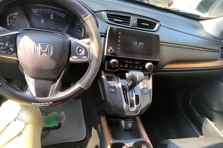 Used Honda CR-V 2019 240TURBO CVT 2WD Fashion Edition China V Center Console