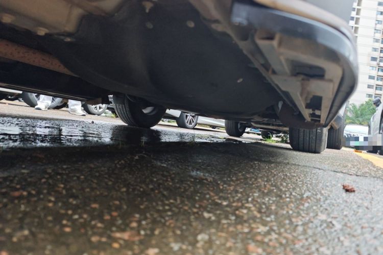 Used Honda CR-V 2019 240TURBO CVT 2WD Comfort Version China VI Emission Standard Chassis Front Left