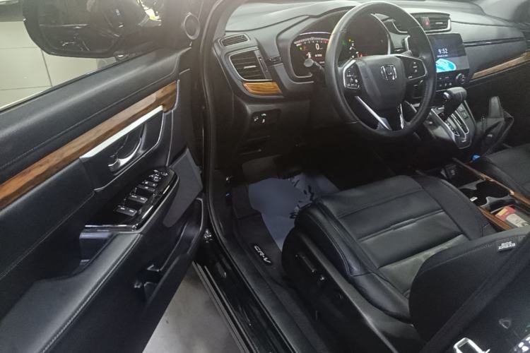Used Honda CR-V 2019 Brilliant Edition Plus 240TURBO CVT Two-Wheel Drive Fashion Version China VI Emission Standard Driver Seat