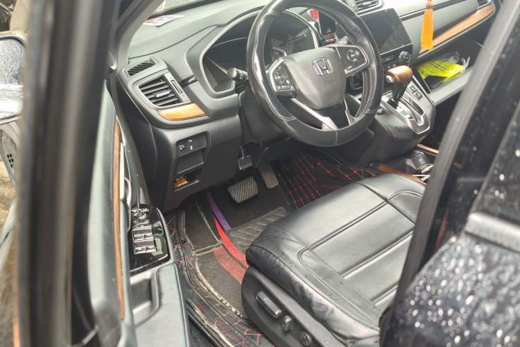 Used Honda CR-V 2019 Brilliant Edition Plus 240TURBO CVT Two-Wheel Drive Fashion Version China VI Emission Standard Driver Seat