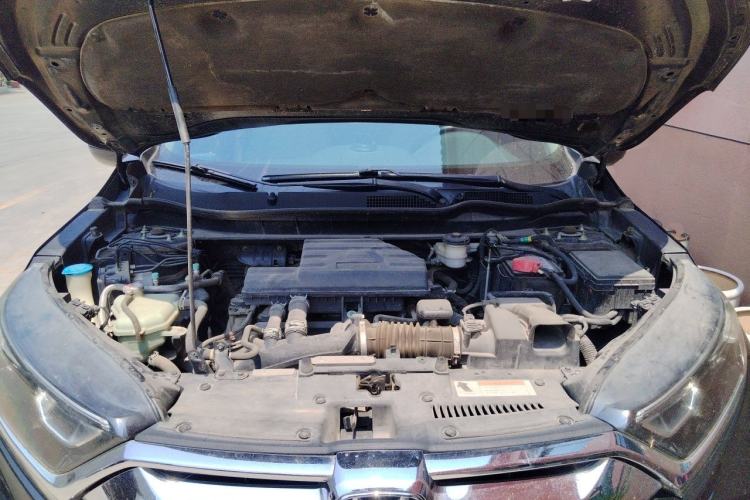 Used Honda CR-V 2019 240TURBO CVT 2WD Comfort Version China VI Emission Standard Engine Bay